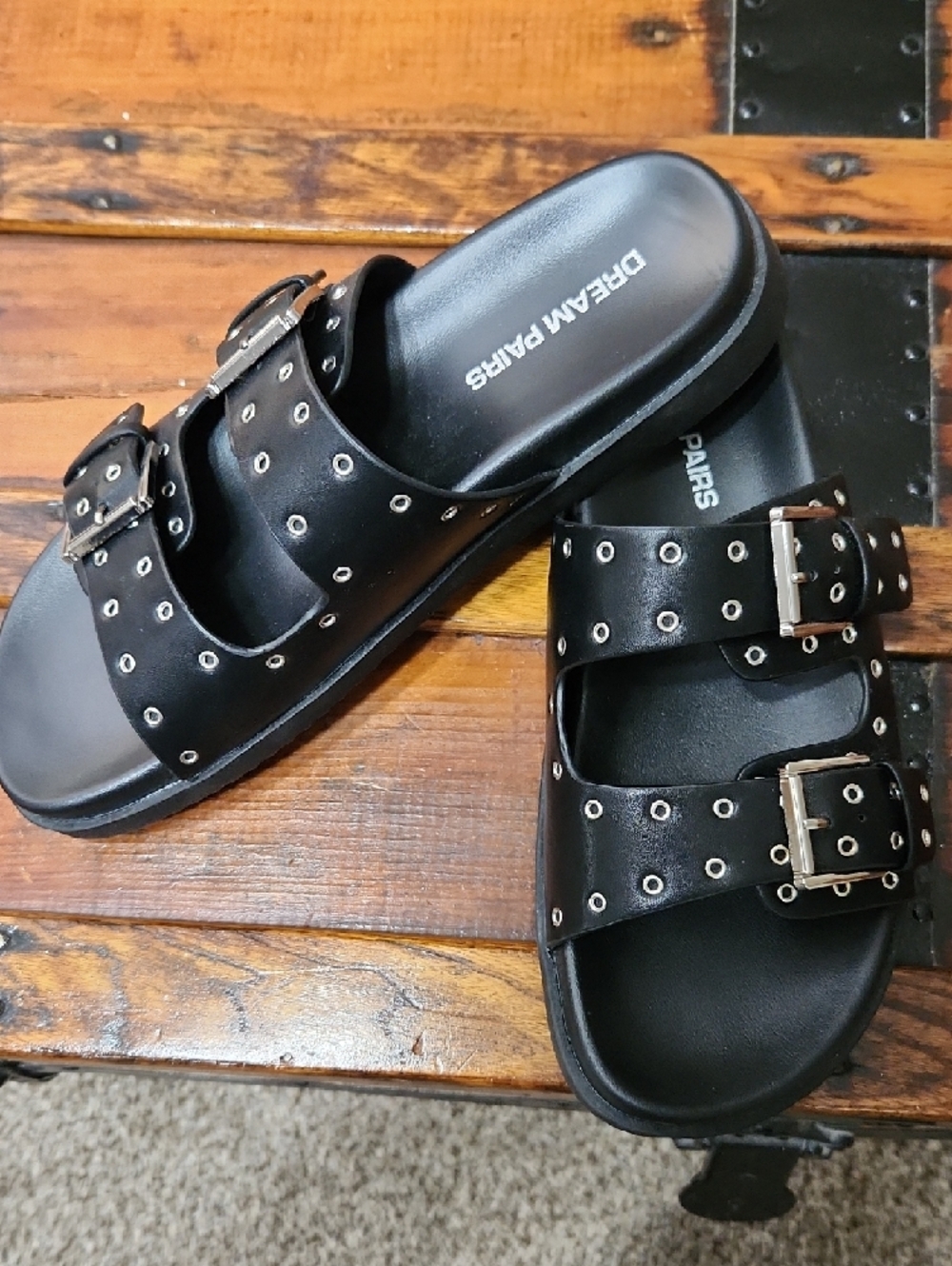 Dream Pairs Black Double Buckle Studded Slide Sandals Size 7.5